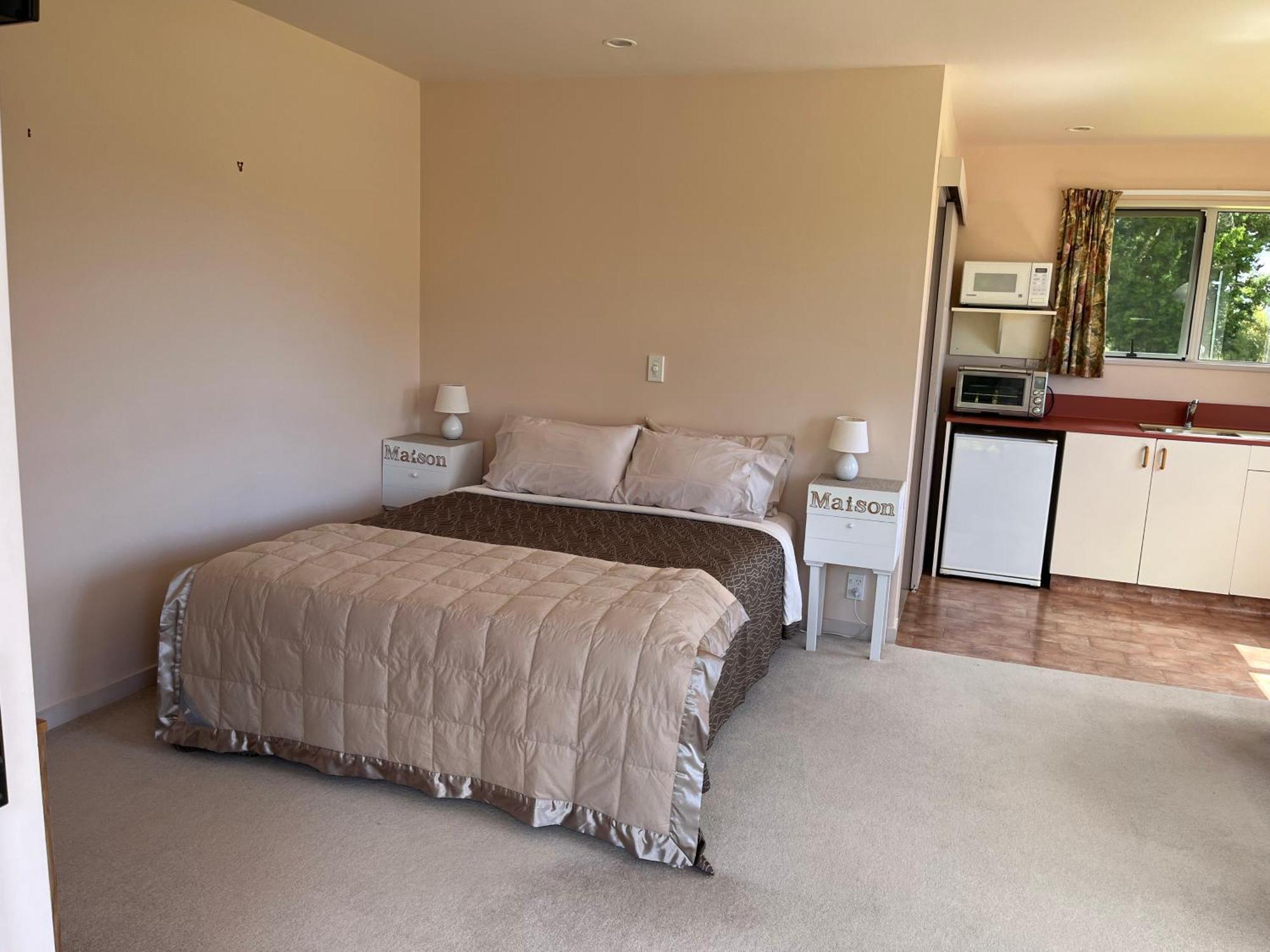 Carrickfergus Cottage Unit 1 Harihari Екстериор снимка